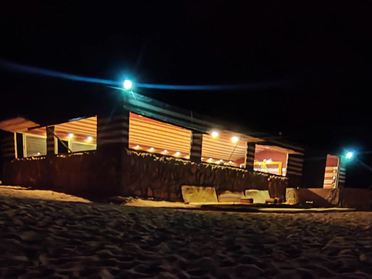 Rotana Camp 호텔 와디럼 외부 사진