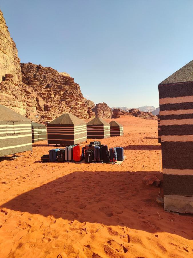 Rotana Camp 호텔 와디럼 외부 사진